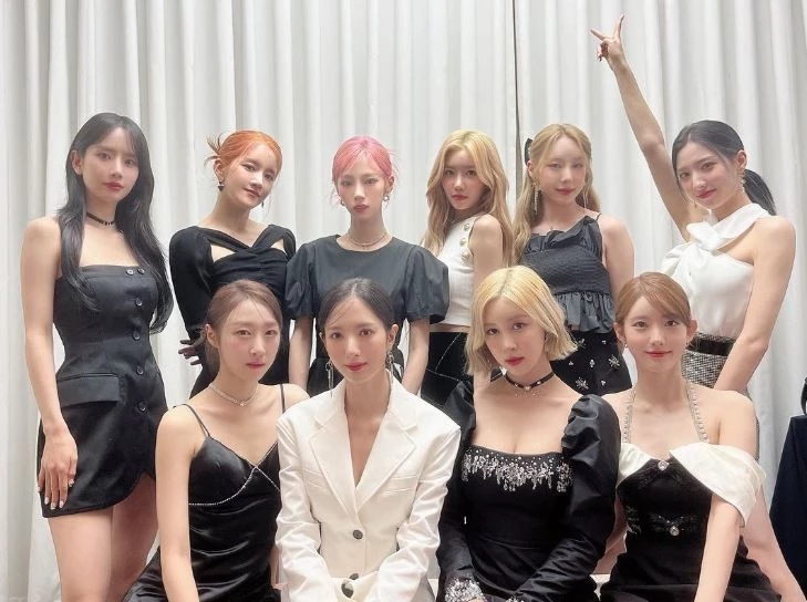 '우주소녀' 떠나는 루다·다원, "행복했습니다" 마지막 '작별 인사' 남겼다 '우주소녀' 떠나는 루다·다원, "행복했습니다" 마지막 '작별 인사' 남겼다