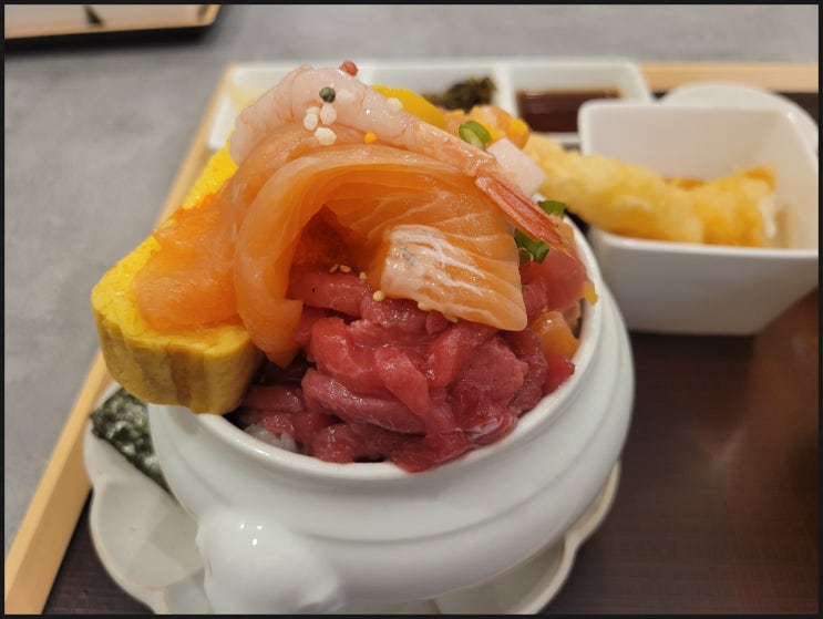  왕십리 데이트맛집 일식당 "스시도쿠 카미동" 본점