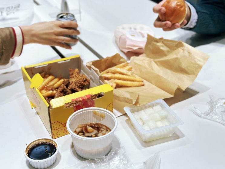  당치땡 신메뉴 마통갈비 모닝빵으로 미니버거 만들기