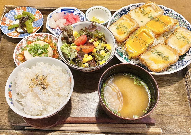  신음동 맛집 일본가정식 마타아시타 아세요? 에이 김천 사람 아니네.