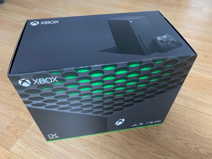 초등아이와 함께하려고 구입한 XBOX series X, 엑스박스 X 개봉기 4K인데다 1TB 저장용량이라 굿! 티비, 모니터에 연결해서 게임하는 재미에 푹 빠졌네요 (+ 연결법) 초등아이와 함께하려고 구입한 XBOX series X, 엑스박스 X 개봉기 4K인데다 1TB 저장용량이라 굿! 티비, 모니터에 연결해서 게임하는 재미에 푹 빠졌네요 (+ 연결법)