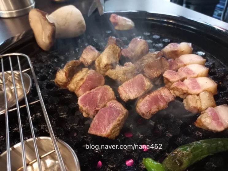  [맛집로그] 신당역/황학동 맛집 '육이오' 방문 후기(feat. 신당역고기집)