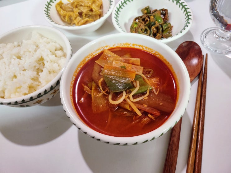  소고기 육개장밀키트 :: 오늘저녁메뉴 술안주밀키트 해장음식 편아담