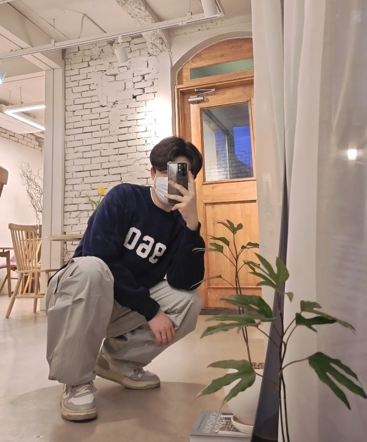  남자 맨투맨 코디 uniformbridge1960 오버핏 스웨트셔츠 스트릿 패션 코디