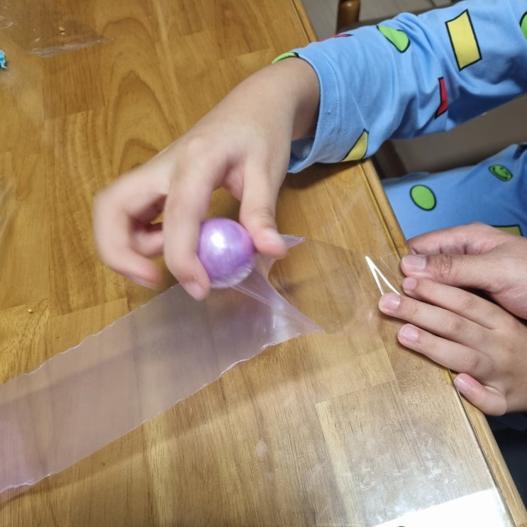  테이프공 만들기 아이와 함께 재밌는 놀이하기