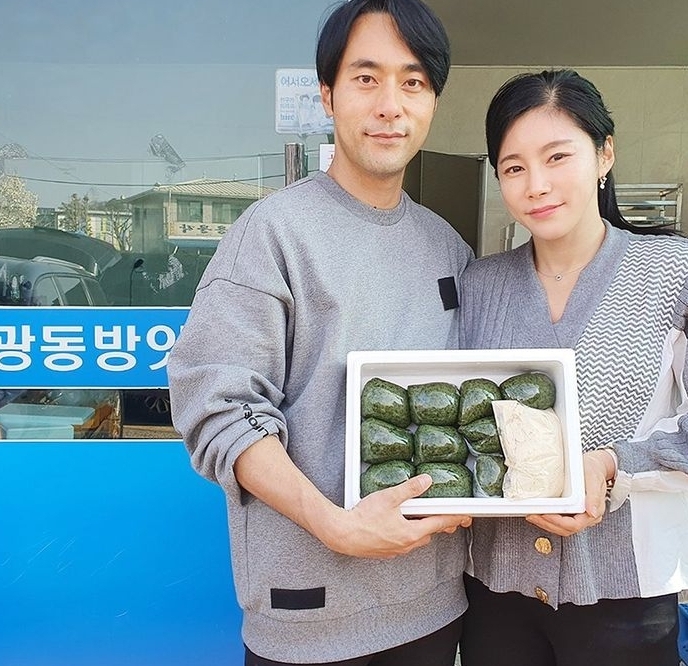 광동떡 방앗간의 스테디셀러- 쑥 인절미 추억