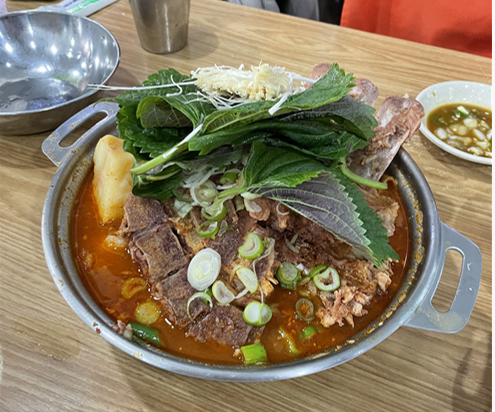  성수맛집 / 소문난 성수 감자탕 (중요체크다!)