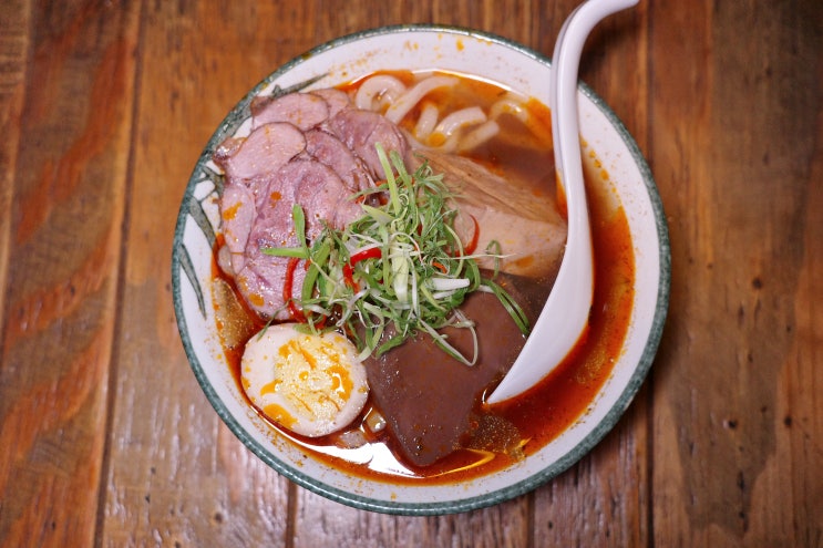  대만에서 맥주하기 좋은 분위기 좋은 현지 술집 [渣男 Taiwan Bistro]