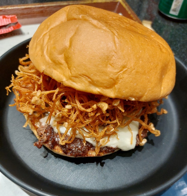  동탄롯데백화점 맛집 일구공 버거 후기 (190베이컨치즈,우마미밤버거)