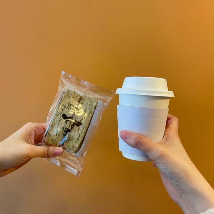  청담 카페 “카우커피” 귀여운 젖소 캐릭터와 쿠키, 커피가 맛있는 집