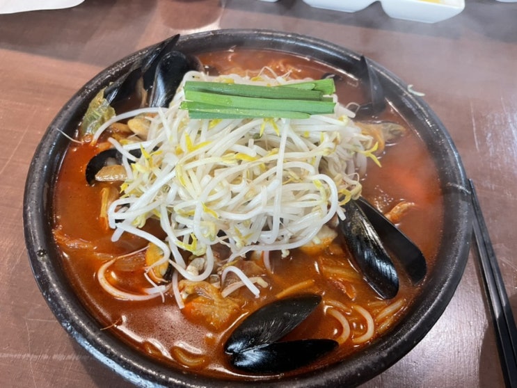  충주명물 시내짬뽕 인기있는 메뉴는 옹기짬뽕 소고기짬뽕