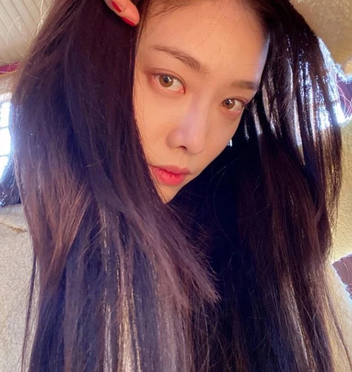 '더 글로리' 이사라 역 맡은 김히어라, '또라이' 완벽하게 표현하기 위해 "노브라로 촬영했다" '더 글로리' 이사라 역 맡은 김히어라, '또라이' 완벽하게 표현하기 위해 "노브라로 촬영했다"