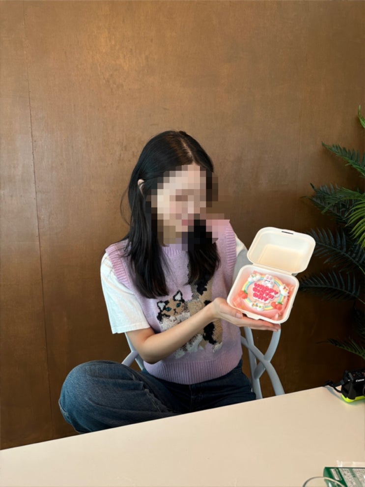 3월 첫째주 주간일기 (생일파티, 시험끝~!, 더포레스트2, 호캉스, 파티룸, 디비디방, 공포영화)