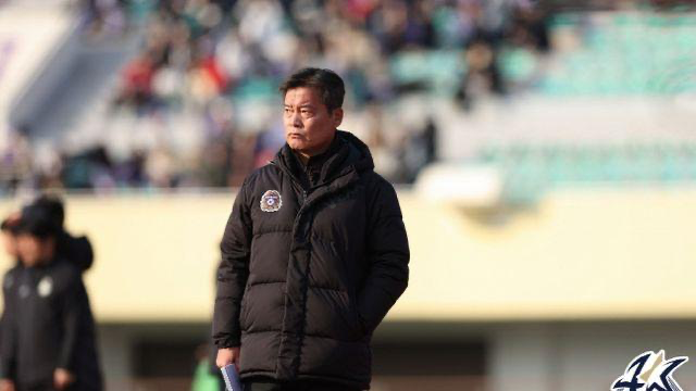선제골 넣고 무승부, <b>이우형 감독</b> "득점력 부재 고민"[현장인터뷰]
