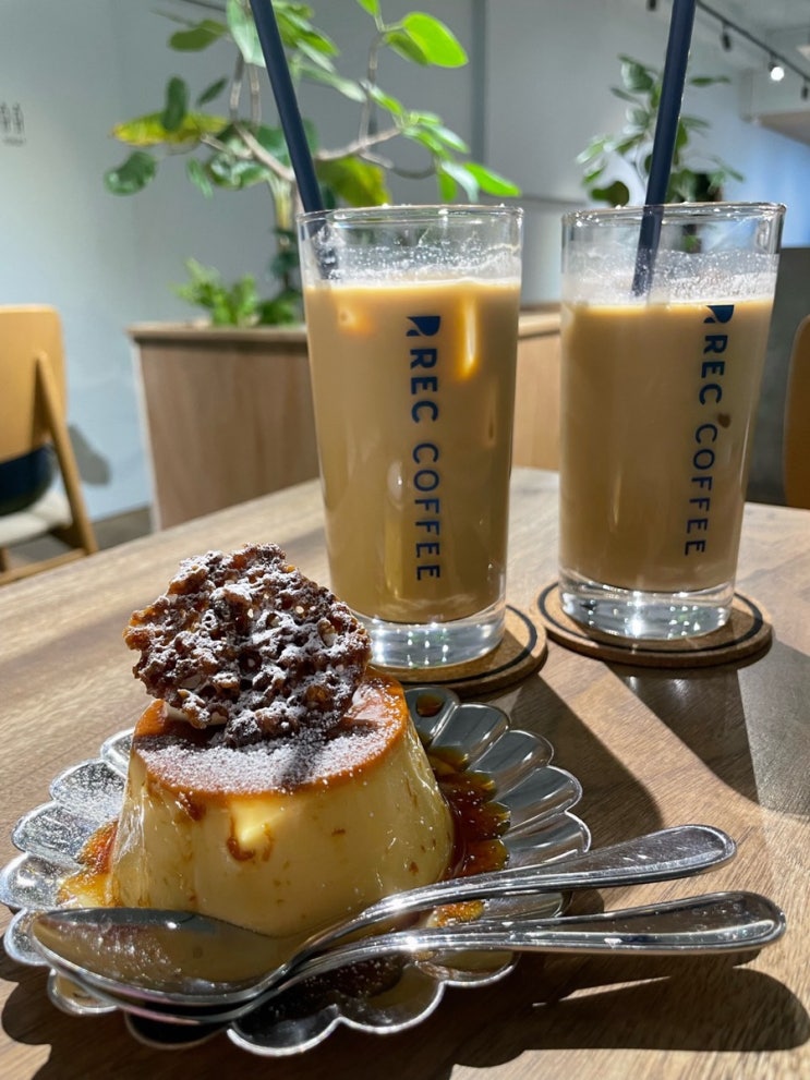  후쿠오카 블루 보틀이라 불리는 렉커피 (REC COFFEE) 텐진점, 후쿠오카 빵집 하트 브레드 안티크(Heart Bread Antique) 텐진점
