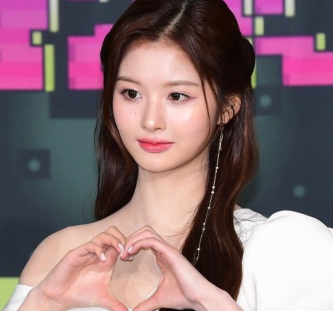 엔믹스·아이브, 민망한 '섭외 논란'…의도無 '입방아 오른' 걸그룹 엔믹스·아이브, 민망한 '섭외 논란'…의도無 '입방아 오른' 걸그룹