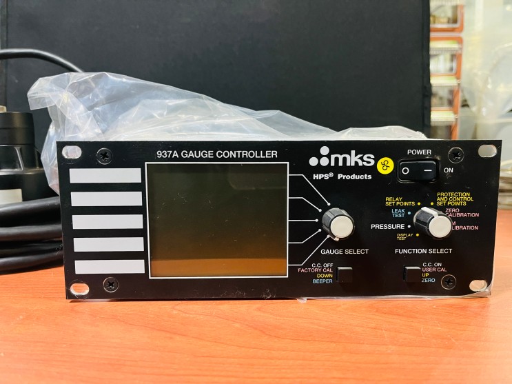 MKS 937A Gauge Controller(MKS HPS 423 I-Mag Cold Cathode Vacuum Gauge Sensor 포함)