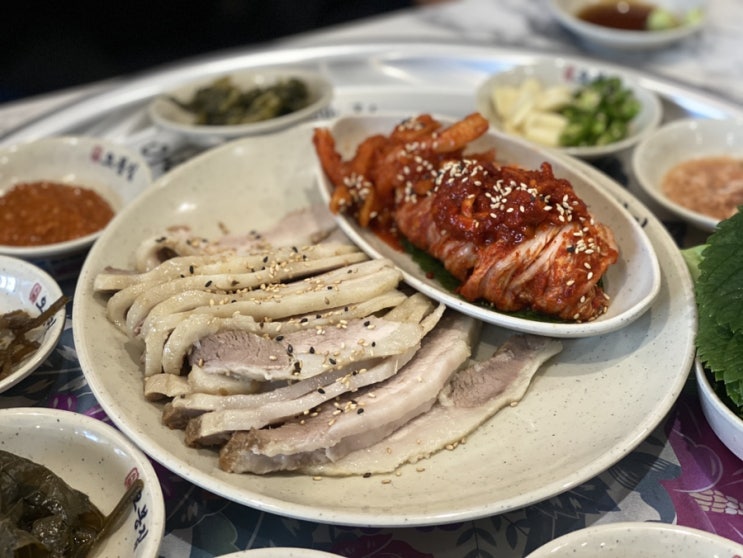  인천 검단신도시 부드러운 가브리살 보쌈과 몸보신 매생이연포탕이 맛있는 오봉집 검단점