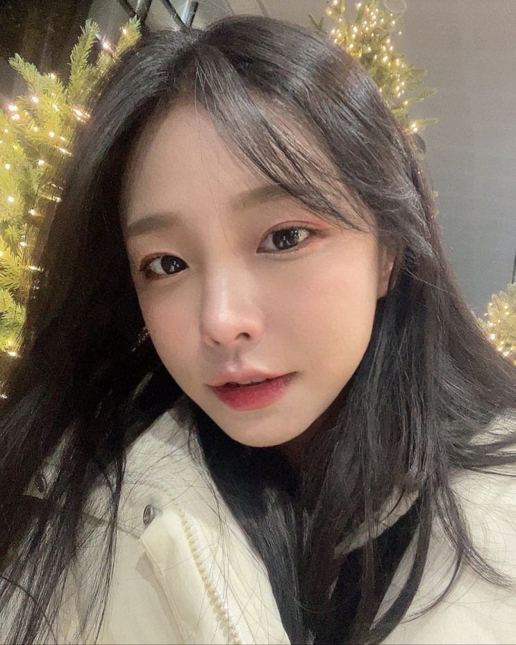 아프리카TV 인기 여캠 김하콩, 방송서 아이돌 관련 발언으로 팬들과 언쟁 벌리기도 아프리카TV 인기 여캠 김하콩, 방송서 아이돌 관련 발언으로 팬들과 언쟁 벌리기도