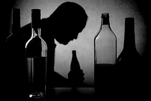 알코올 의존증 높은 40∼60대 고독사 위험 더 크다
