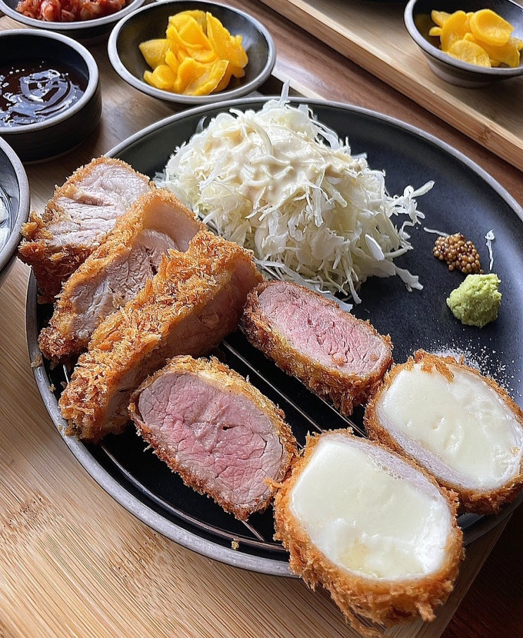  [제주/제주시] 반월, 시청 근처 감성 가득한 흑돼지 돈카츠 맛집