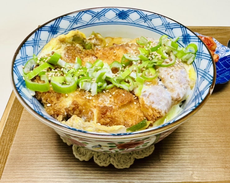  가츠동 만들기. 돈까스 덮밥 레시피. 맛있는 돈까스 덮밥 소스 만드는 방법. 간편한 혼밥요리.