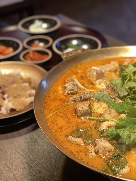  성수동순대 수백당 순대곱창새우/ 이거슨 순대인가 소세지인가