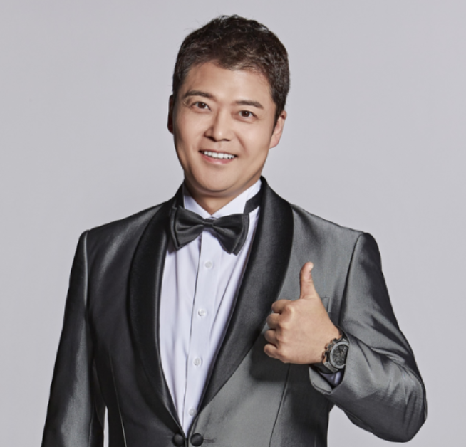 전현무 “7년 장수 비결은 자극 없는 진행”(팬텀싱어4) 전현무 “7년 장수 비결은 자극 없는 진행”(팬텀싱어4)