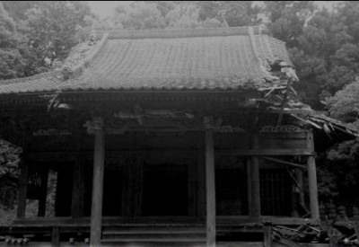  [2ch 괴담] 광신자가 사는 폐 절