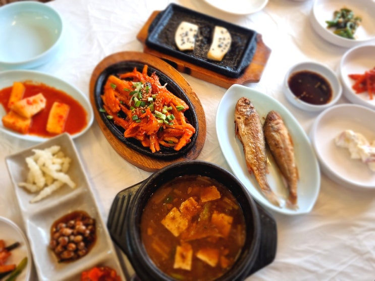  [속리산 맛집] 법주사 근처 산채더덕정식 _ 큰집