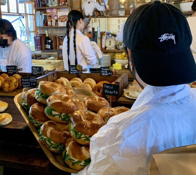  북촌 안국역 맛집 : 런던베이글 뮤지엄(테이블링 예약방법/베이글가격 종류) 후기