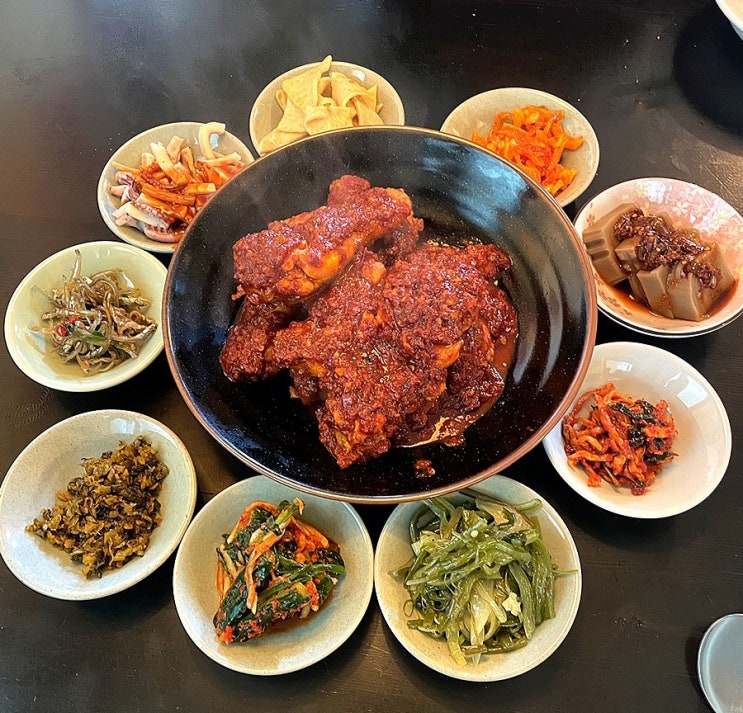  대구 삼덕동 경대병원역 밥집 술집 :: 진달래 식당 닭조림 맛집