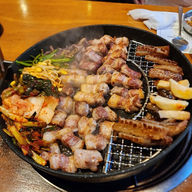  반월당역맛집 구워줘서 더 맛있었던 꽃돼지식당 종로점
