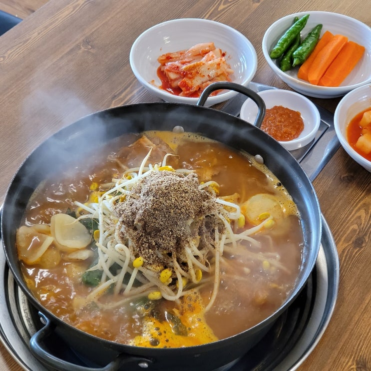 수원 감자탕 맛집 든든했던 영화동 수원청기와감자탕뼈해장국