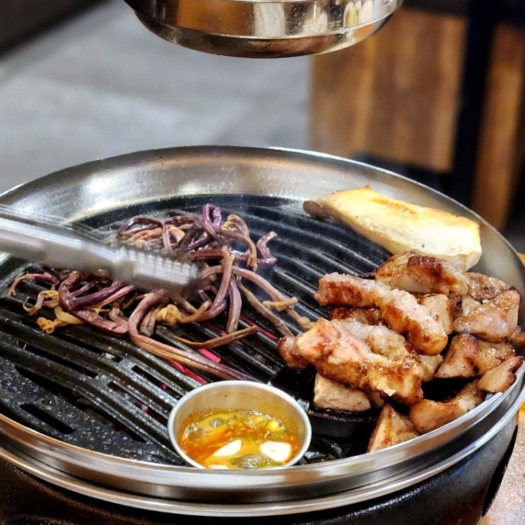  잠실새내 고기집 '고반식당' 추천! 육즙팡팡 항정살 삼겹살 대만족 후기