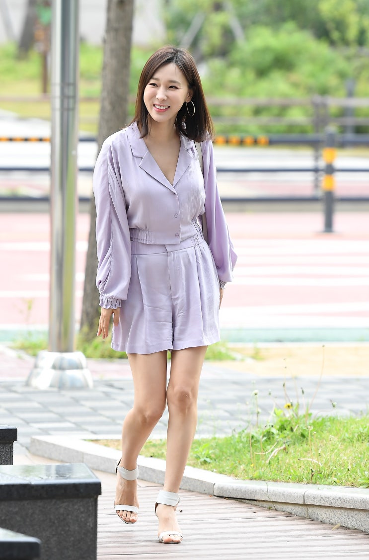 "제 가슴 진짜예요" 비키니 차림으로 기자회견 했던 이지혜, 1억 고액 기부자 됐다 "스스로 자랑스러워" "제 가슴 진짜예요" 비키니 차림으로 기자회견 했던 이지혜, 1억 고액 기부자 됐다 "스스로 자랑스러워"