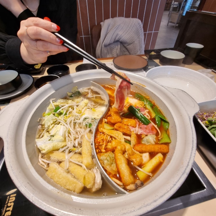  서면 밥집 - 조용하게 식사할 수 있는  샤브테이