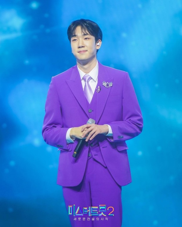 '제2의 임영웅' 미스터트롯2 최수호, '트롯 진(眞)'을 향한 '밀크남'의 뜨거운 질주 '제2의 임영웅' 미스터트롯2 최수호, '트롯 진(眞)'을 향한 '밀크남'의 뜨거운 질주