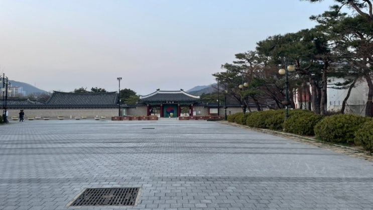  김해 뚜벅이 여행 가볼 만한 곳 코스 1탄! (수로왕릉, 김해한옥체험관, 대성동 고분군,)