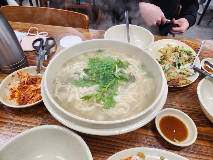  [대전/맛집] 해장으로 좋은 오씨칼국수 삼성동점 메뉴추천 :: 손칼국수 해물파전