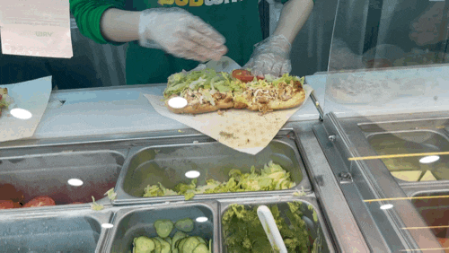  써브웨이 대전 시청점에서 로티세리 바비큐 치킨을 먹었어요!