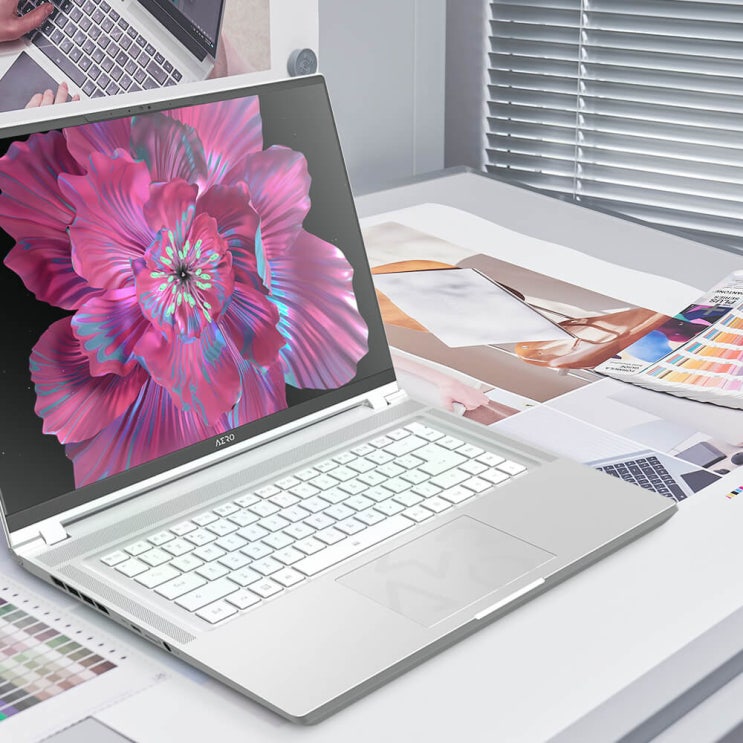  AERO 16 BSF OLED i9