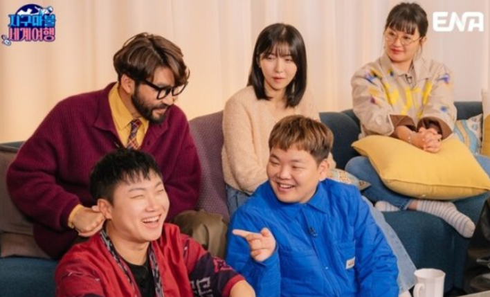 '지구마불 세계여행' 원지, 노홍철도 감탄한 '핵인싸력' "어딜가도 환영받아" '지구마불 세계여행' 원지, 노홍철도 감탄한 '핵인싸력' "어딜가도 환영받아"