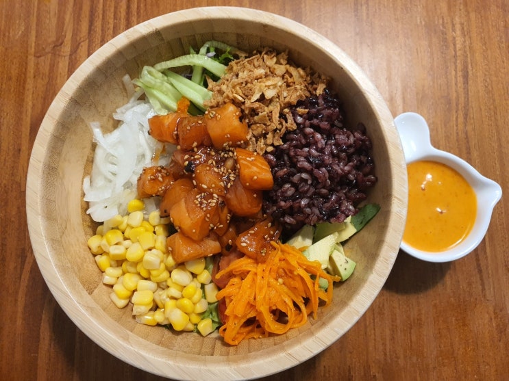  [경남 진주]계속 생각나는 연어 포케와 샐러드가 맛있는 진주 칠암동 샐러드 맛집-샐러든