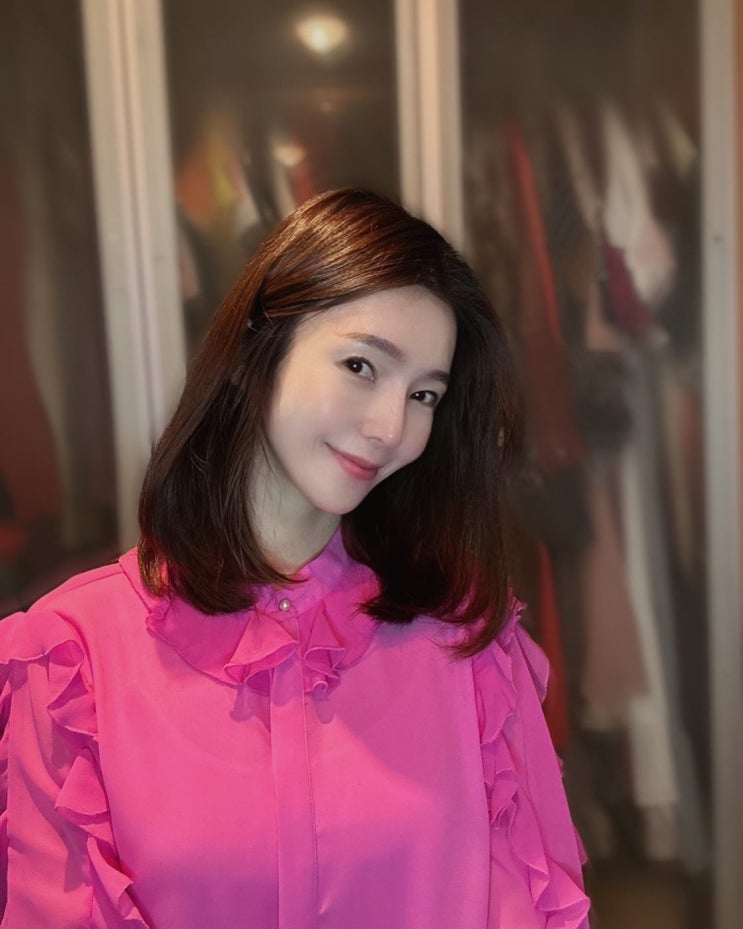 채무 불이행 논란 빚은 '돌싱글즈3' 조예영, 팬에게 400만원 빌리고 잠수 타더니 '공식 사과'했다 채무 불이행 논란 빚은 '돌싱글즈3' 조예영, 팬에게 400만원 빌리고 잠수 타더니 '공식 사과'했다
