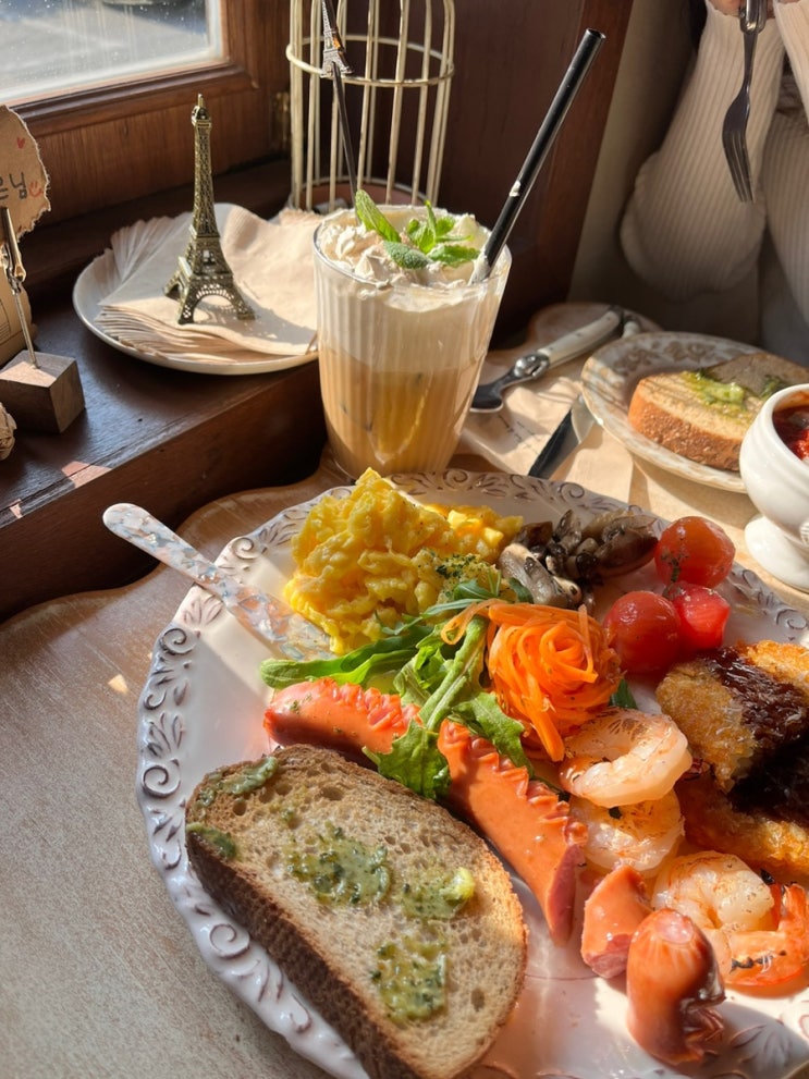  연남동 르빵드파리&브런치하우스 햇살 맛집