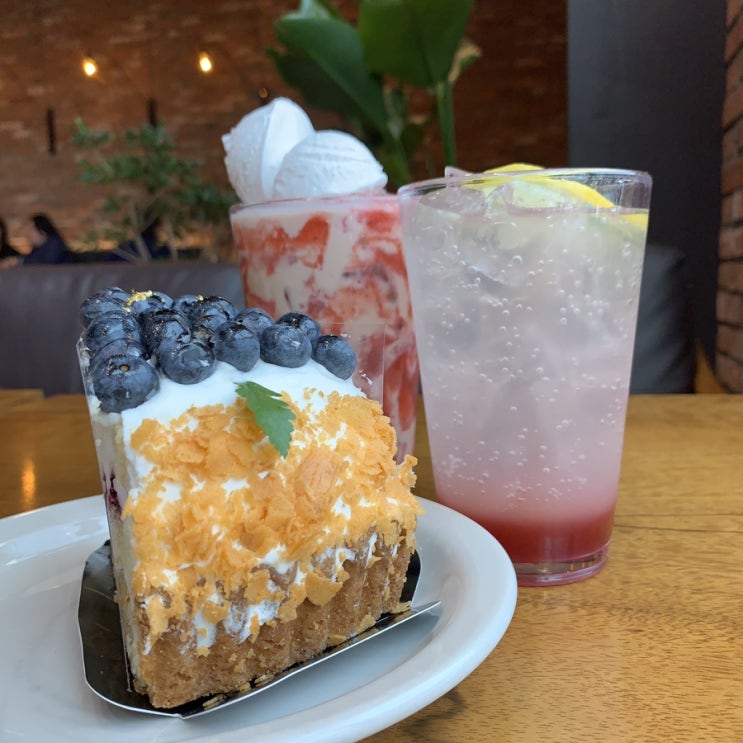  맛있는 빵과 음료가 있는 부평 대형카페, 빵카페 인천부평점 내돈내산 리뷰