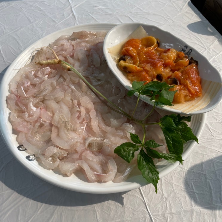 [경주] 부부수산 : 감포항 가성비 갑 감포맛집 (+ 모듬회  30,000원)