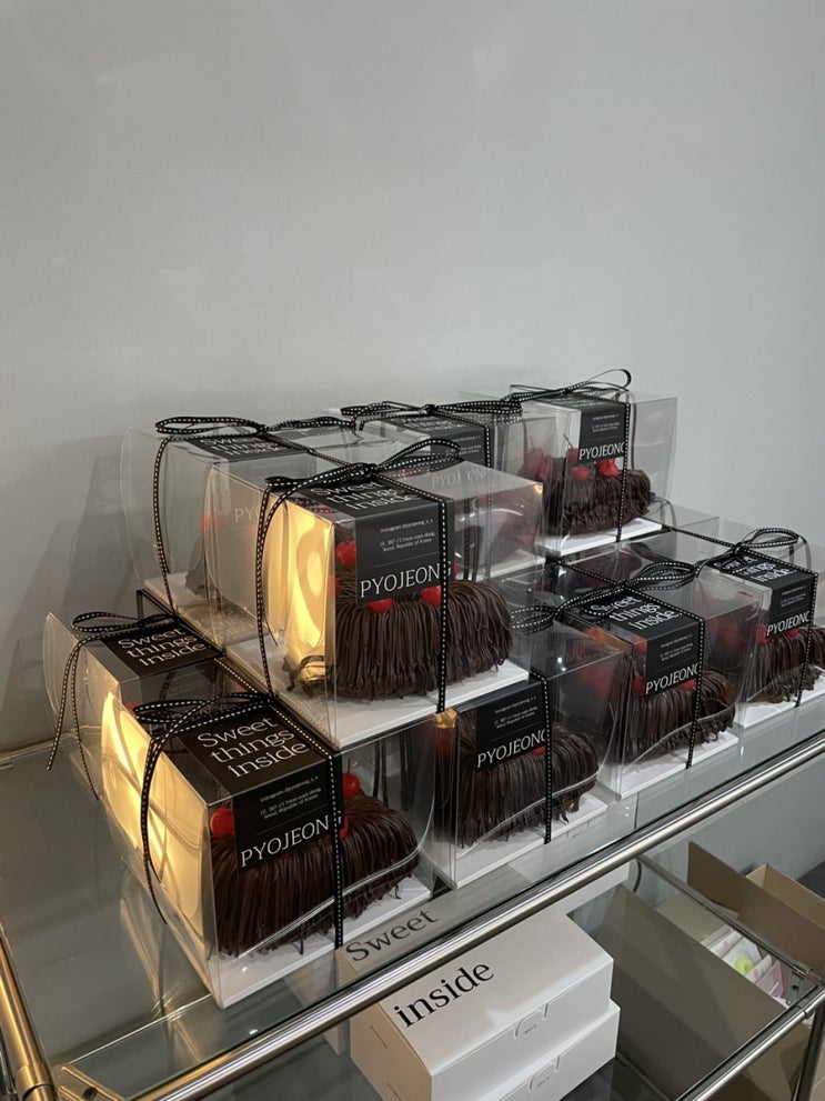 [서울/연남] 표정 - 연남동 구겔호프 디저트 맛집