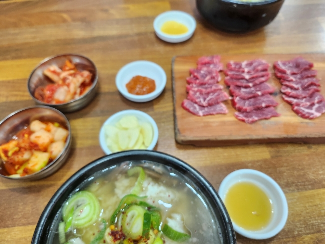  대전 <<태평소국밥>> 24시간 소국밥/육사시미 전문점